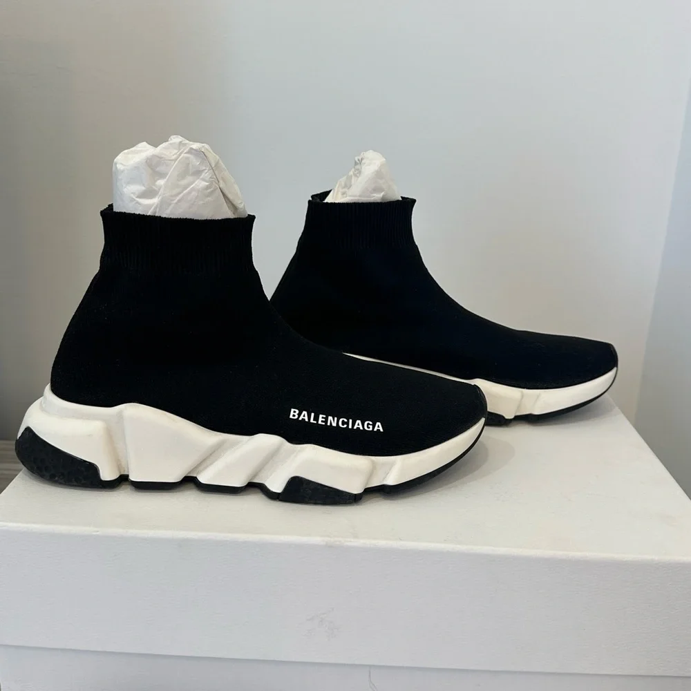 Balenciaga Running Shoes - Picture 5 of 9